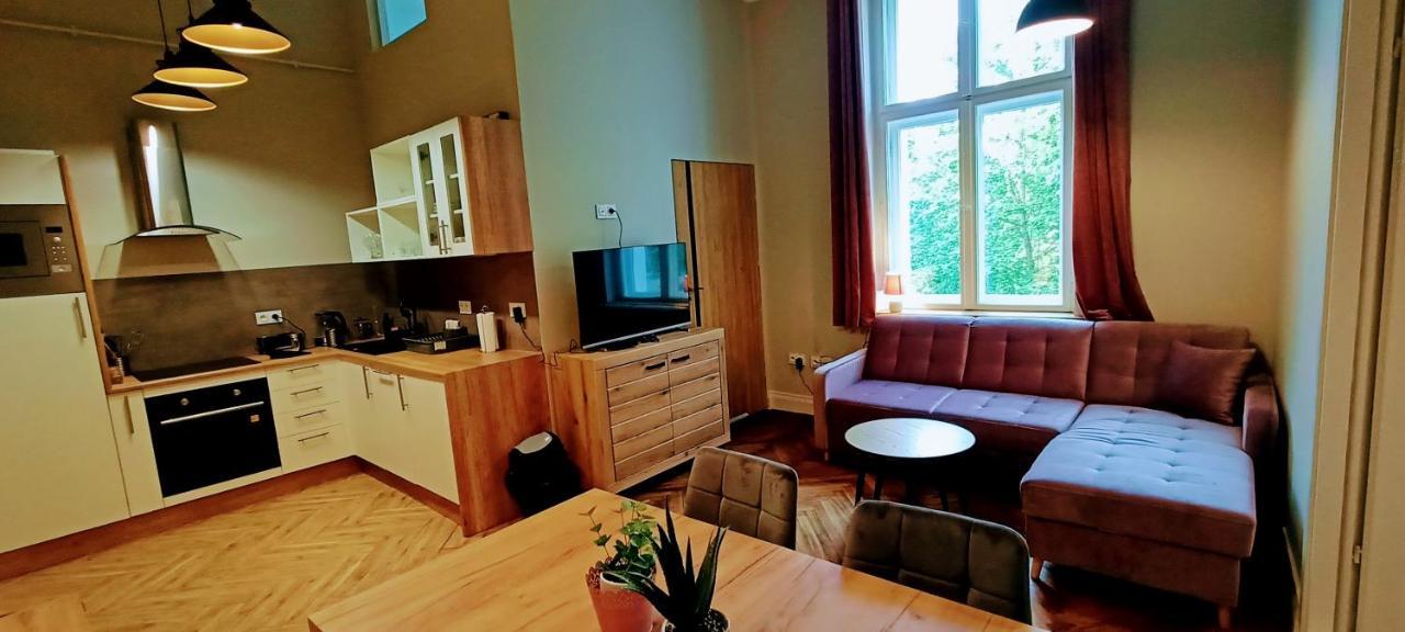 Drzewna Apartamenty - Wroclawska 지엘로나구라 외부 사진