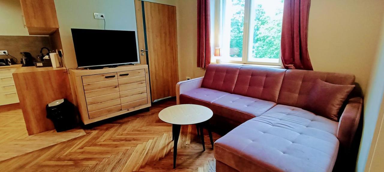 Drzewna Apartamenty - Wroclawska 지엘로나구라 외부 사진