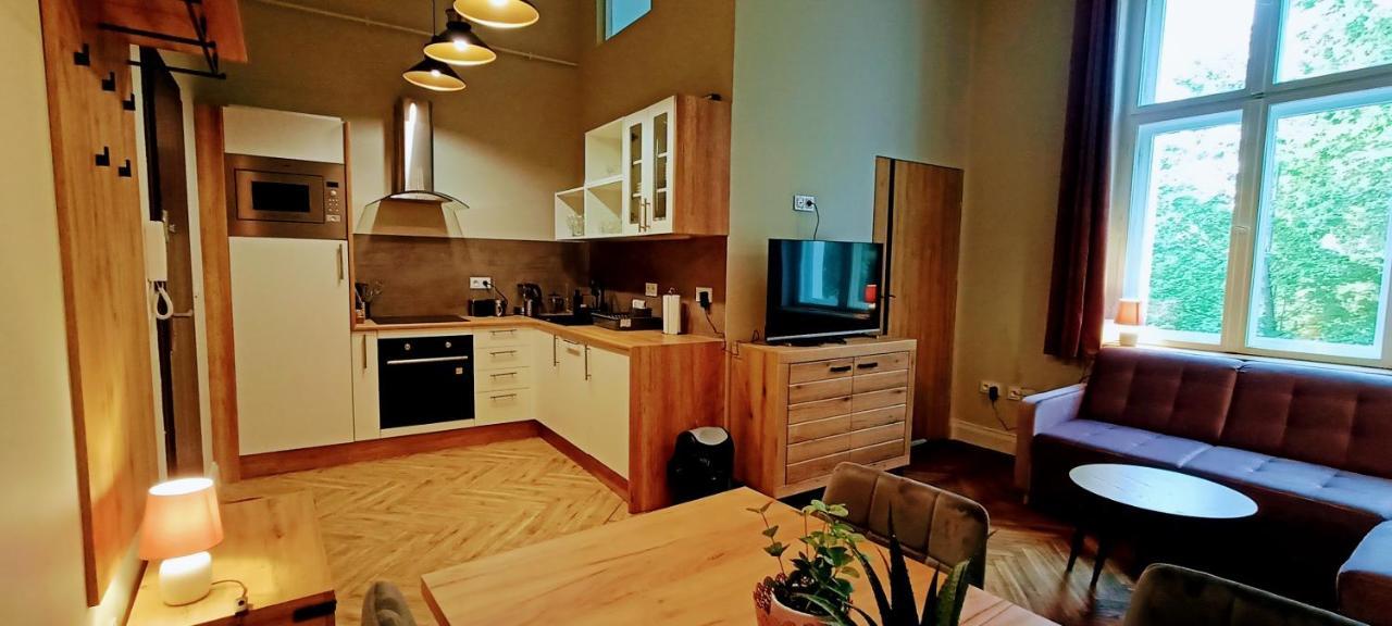 Drzewna Apartamenty - Wroclawska 지엘로나구라 외부 사진